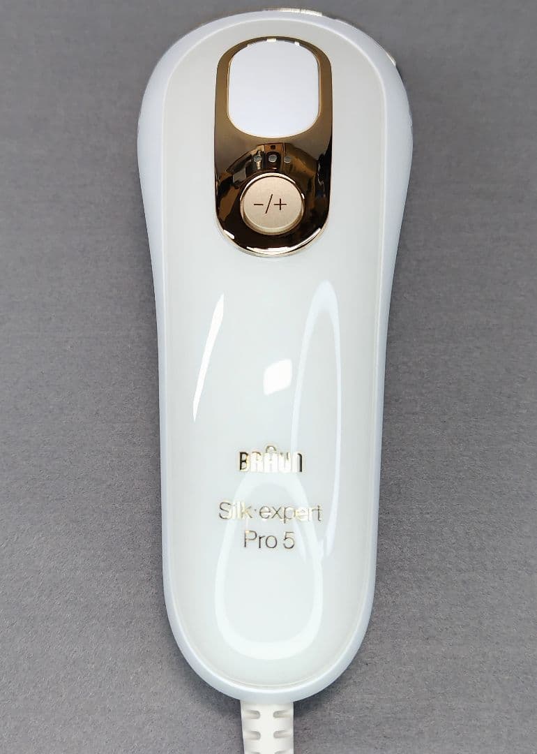 ブラウン シルクエキスパート Pro5 　光美容器 脱毛器 家庭用 BRAUN
