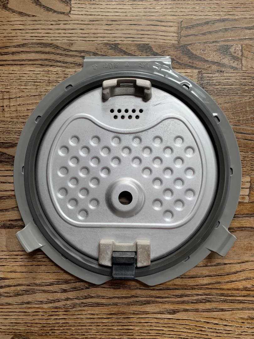三菱 本炭釜 KAMADO NJ-AW106-W 5.5合 IH炊飯器 15年製