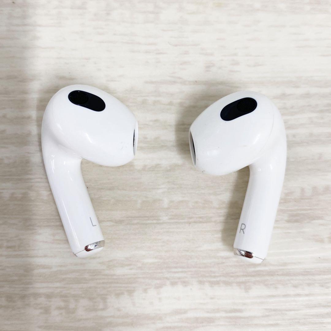 Apple AirPods第3世代 純正品 ワイヤレスイヤホン②