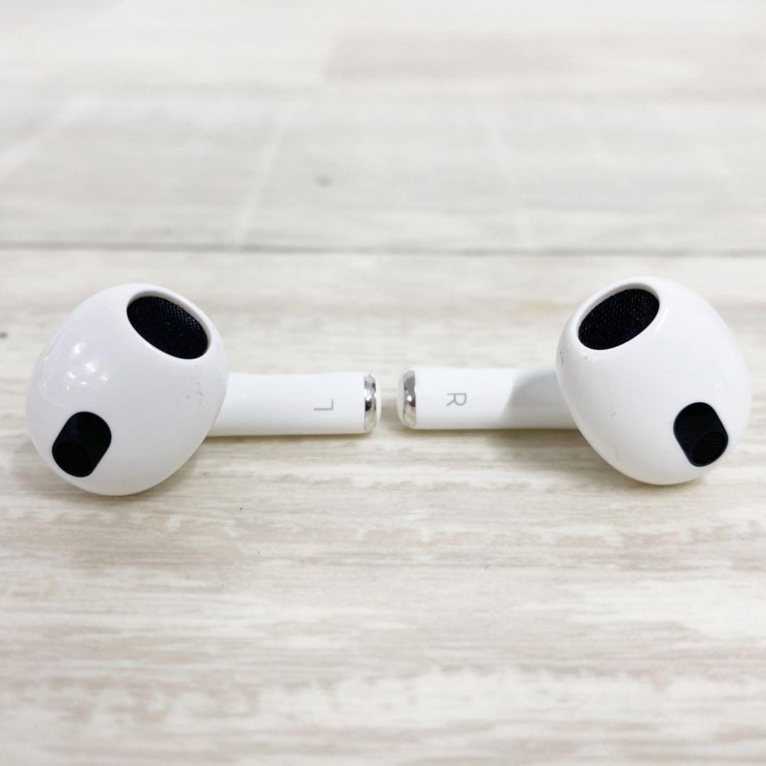 Apple AirPods第3世代 純正品 ワイヤレスイヤホン②
