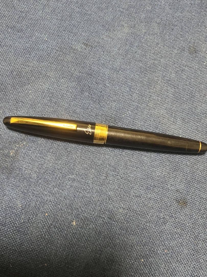 k*u様 PILOT 万年筆 ケース・保証書付き　ペン先刻印18K 750