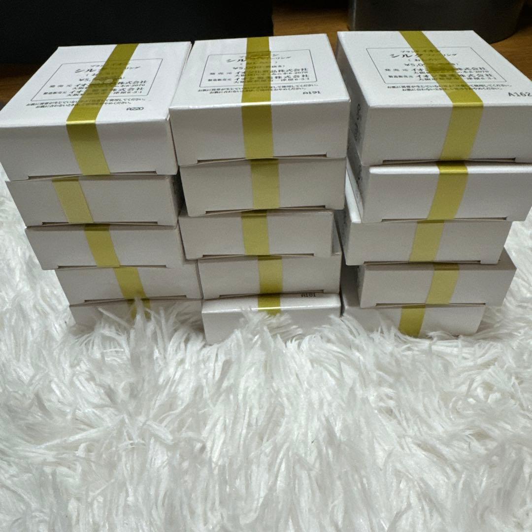 イオン化粧品　シルクフィーリング　(おしろい) 15個セット