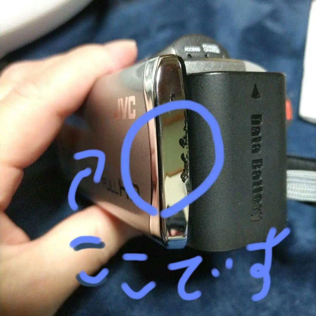 60倍ズーム ビデオカメラ シルバー