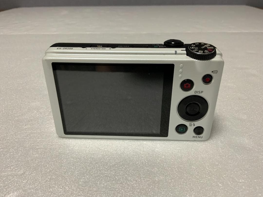 CASIO EXILIM EX-ZR200 ホワイト
