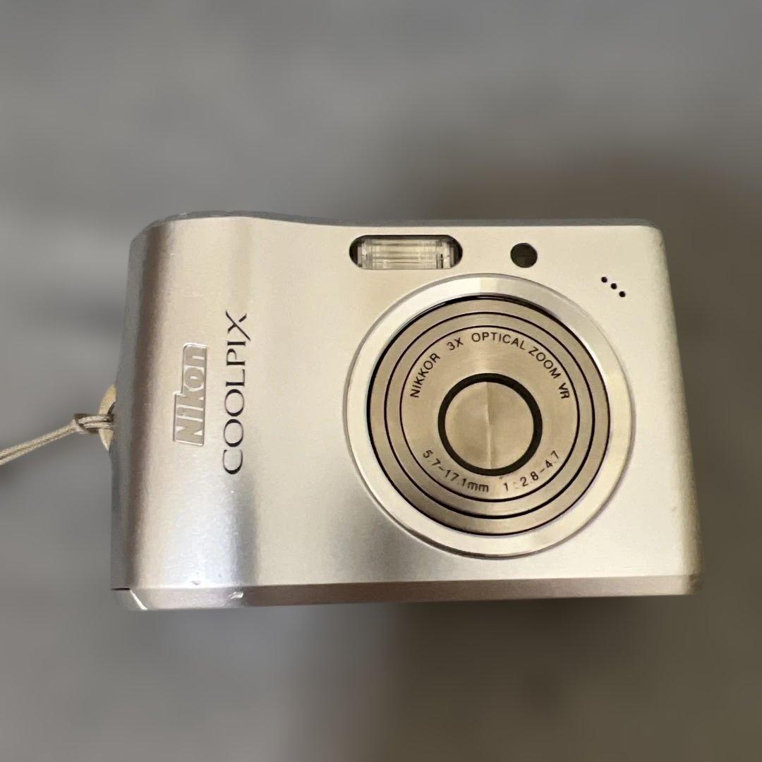 Nikon COOLPIX L15 コンパクトデジタルカメラ