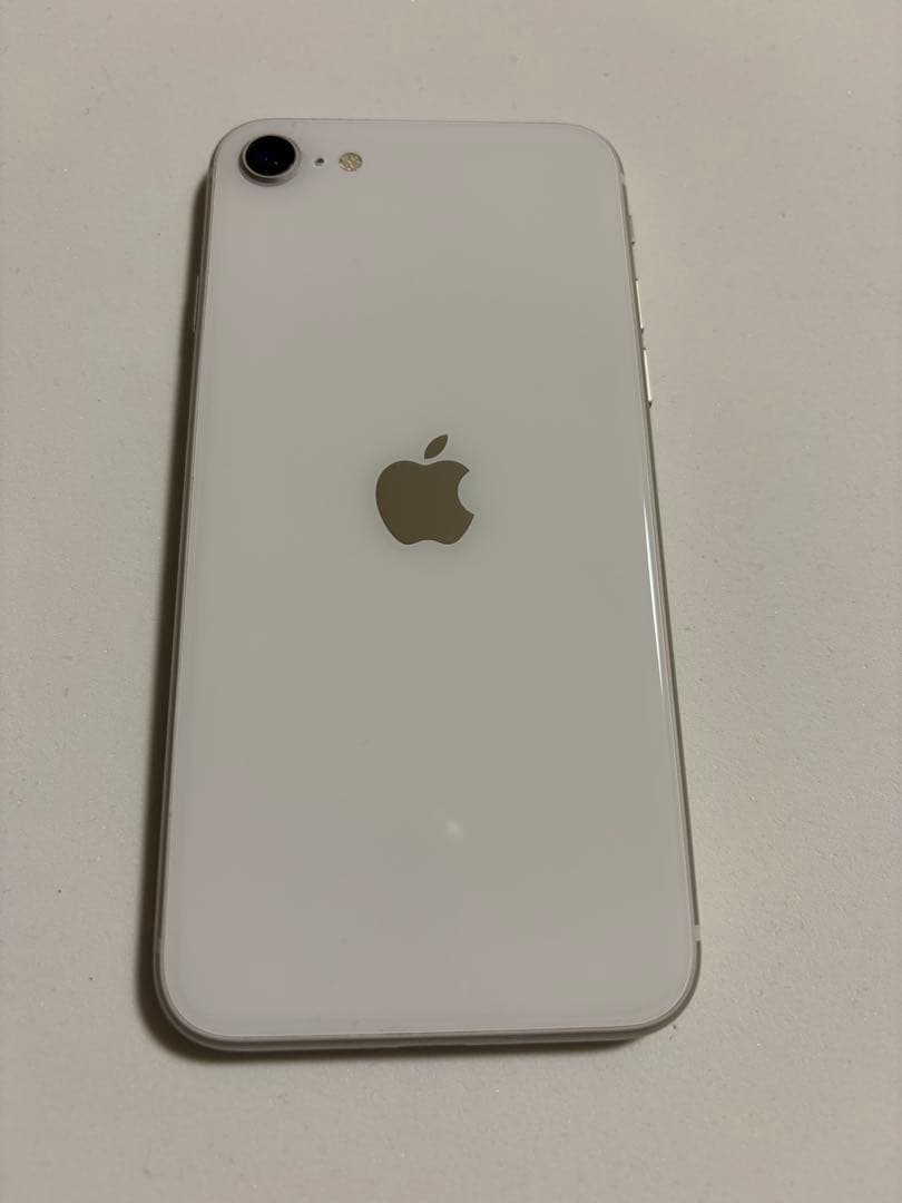 か*ん様 Apple iPhone SE (第3世代)128G ホワイト 本体