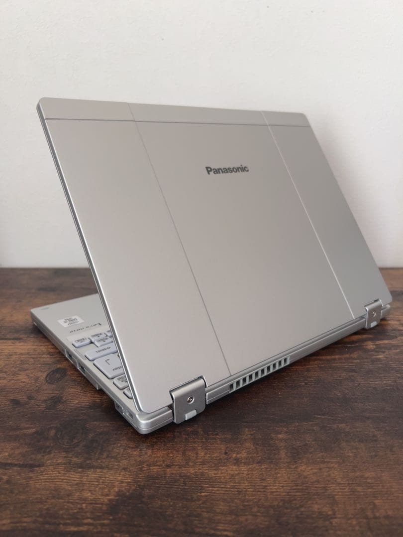 Panasonic QV9 12型ノートパソコン　2021年製