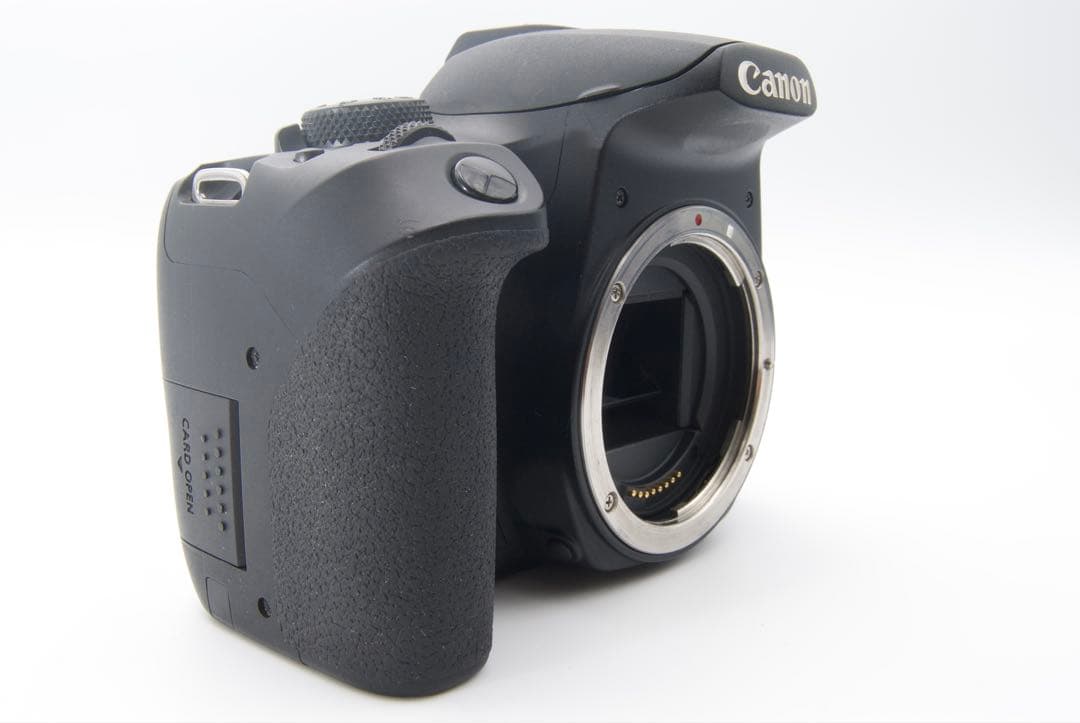 高速連写7コマ！Canon Kiss X10i ダブルズーム 美品　一眼レフ