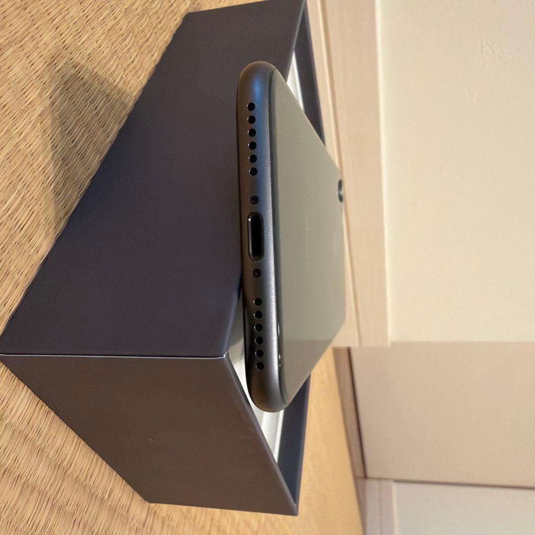 iPhone8 64GBスペースグレー SIMロック解除済み
