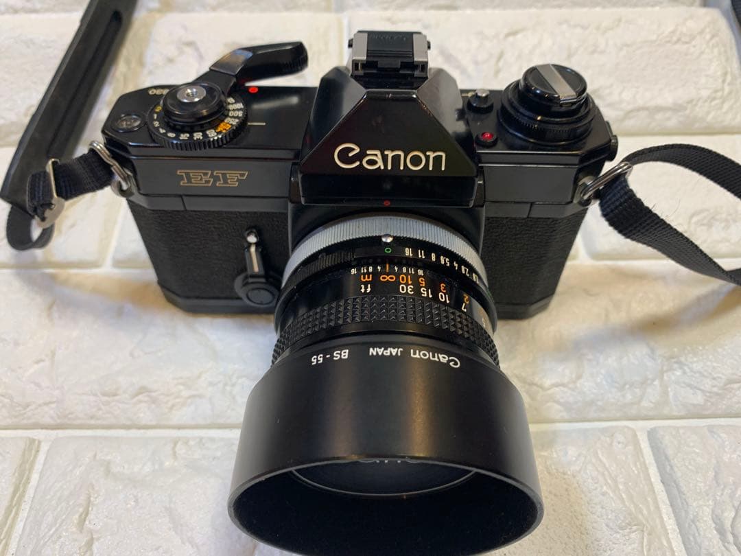 キャノンCanon EF 一眼レフカメラ 50mmレンズ付き