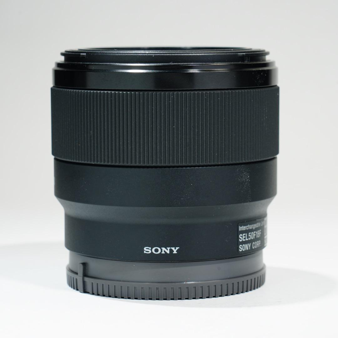 【未使用級】動作◎ SONY FE 50mm F1.8 単焦点 大きなボケ 39