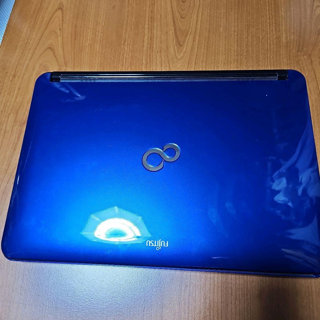 BDドライブ搭載ノートPC 富士通 LIFEBOOK AH56/C 青