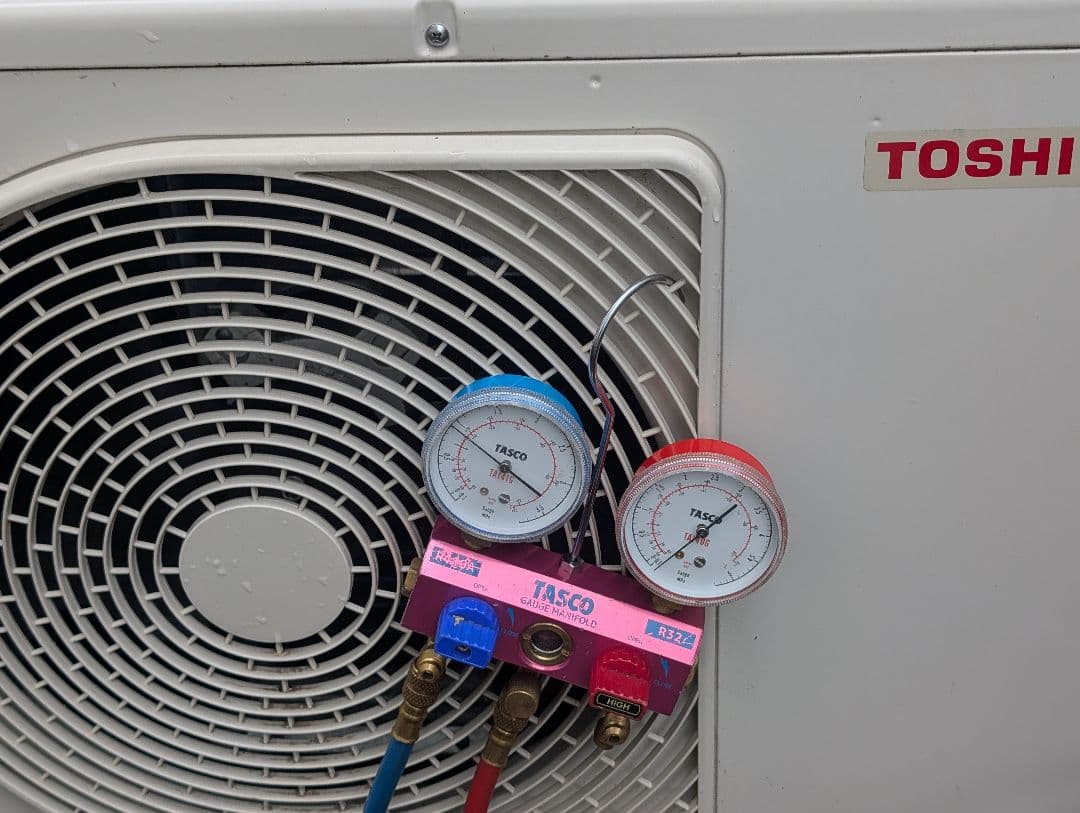2/2【まとめ買い不可】TOSHIBA RAS-2215TL 室外機