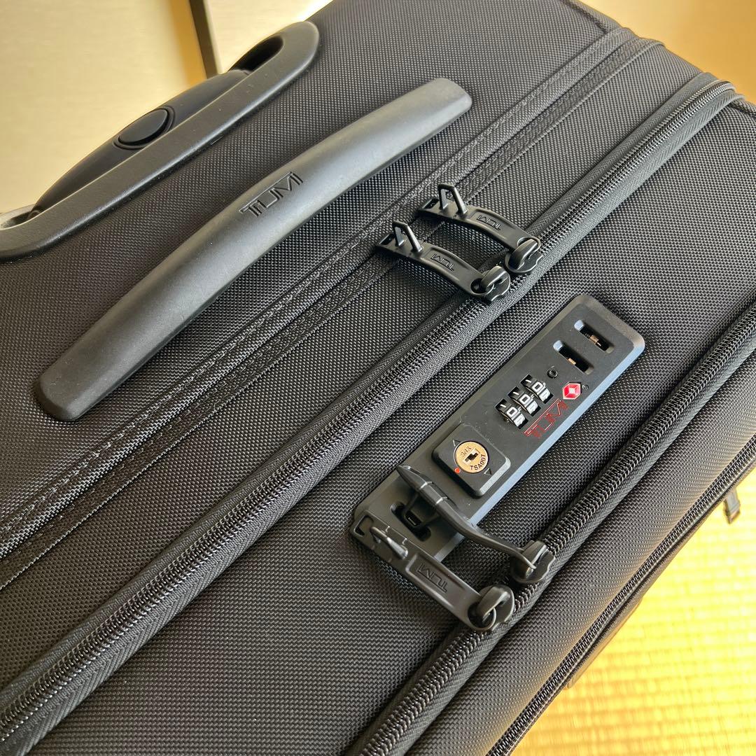TUMI キャリーケース　アルファシリーズ