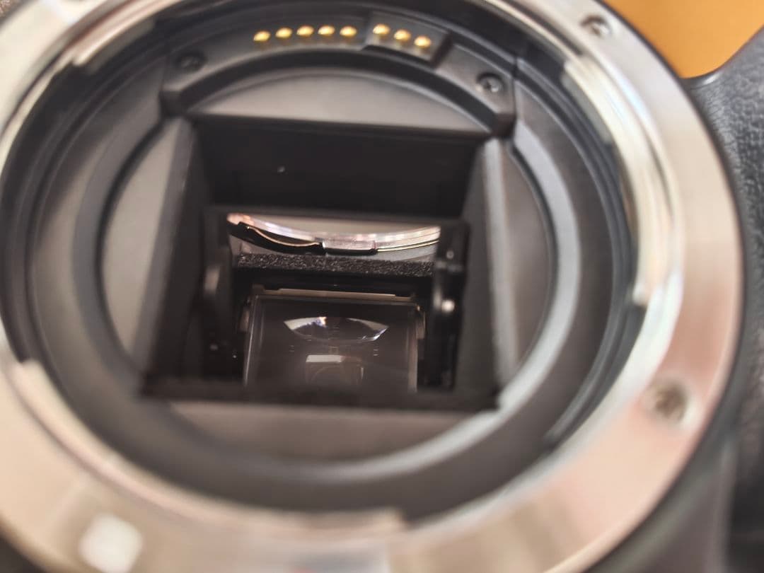 【ジャンク品】Canon EOS Kiss X10 デジタル一眼レフカメラ③