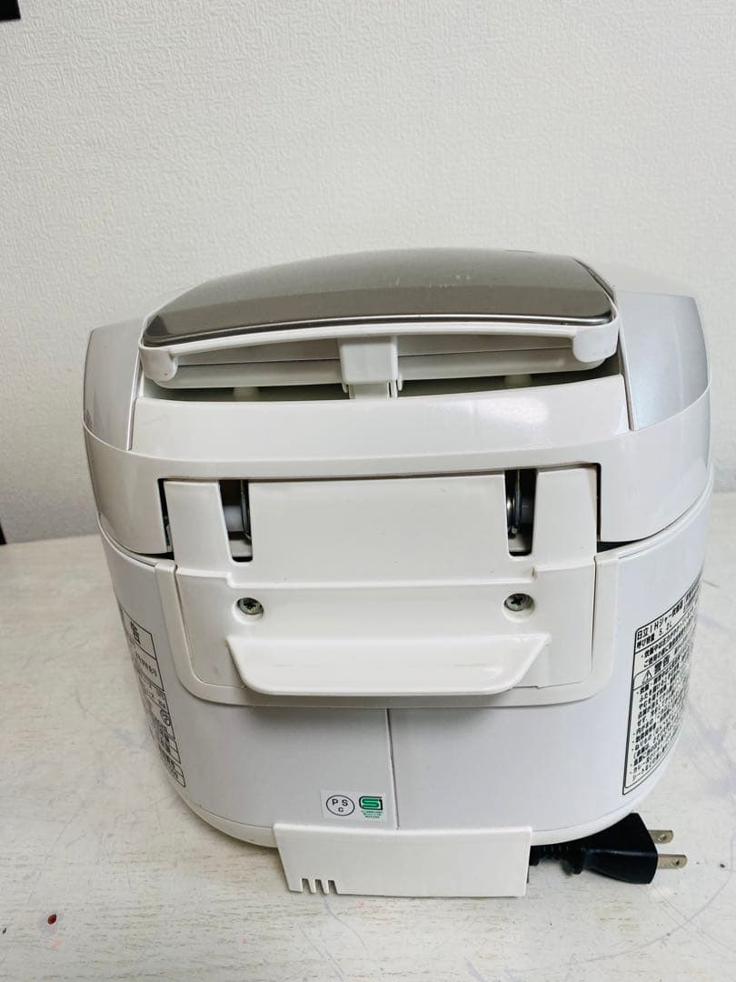 HITACHI 圧力IH炊飯器 RZ-BV180M（2018年製）