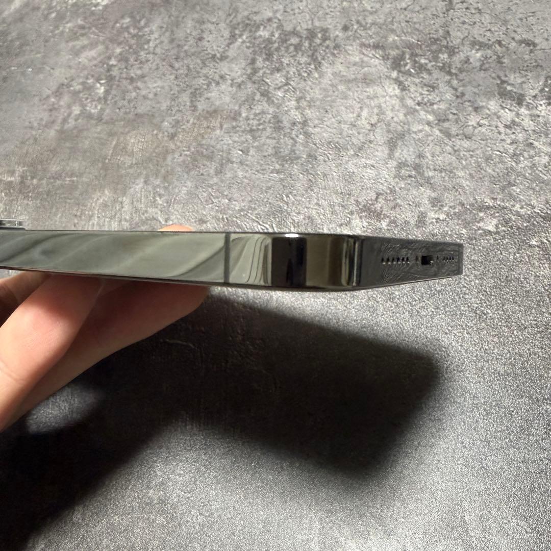 【超美品】iPhone13ProMax グラファイト 256GB SIMフリー