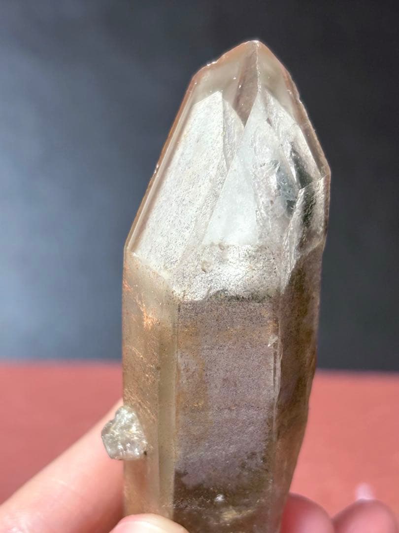 【超希少】ホワイトファントム 水晶 原石(ブラジル産) 鉱物標本 富士