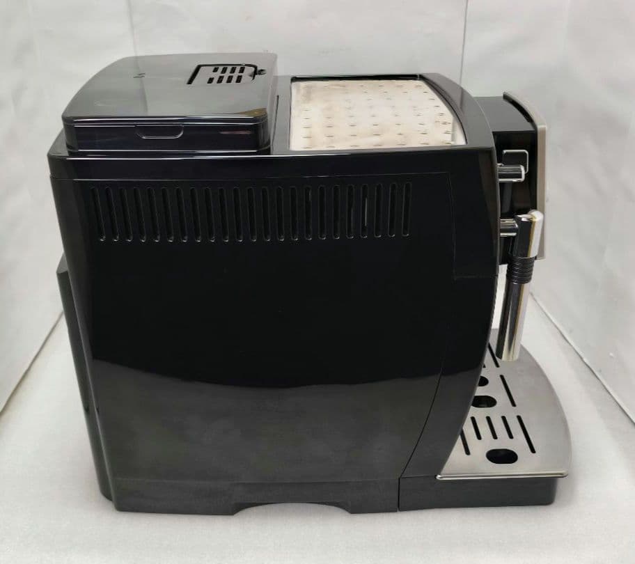 30デロンギ　マグニフィカS コンパクト全自動コーヒーマシン　ECAM23210