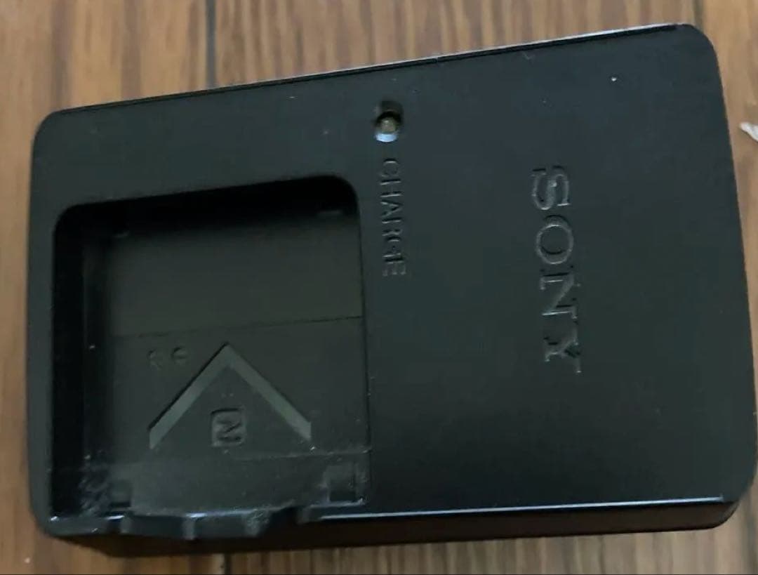 美品　Cyber-shot（サイバーショット）DSC-W570 ケース　SD付き