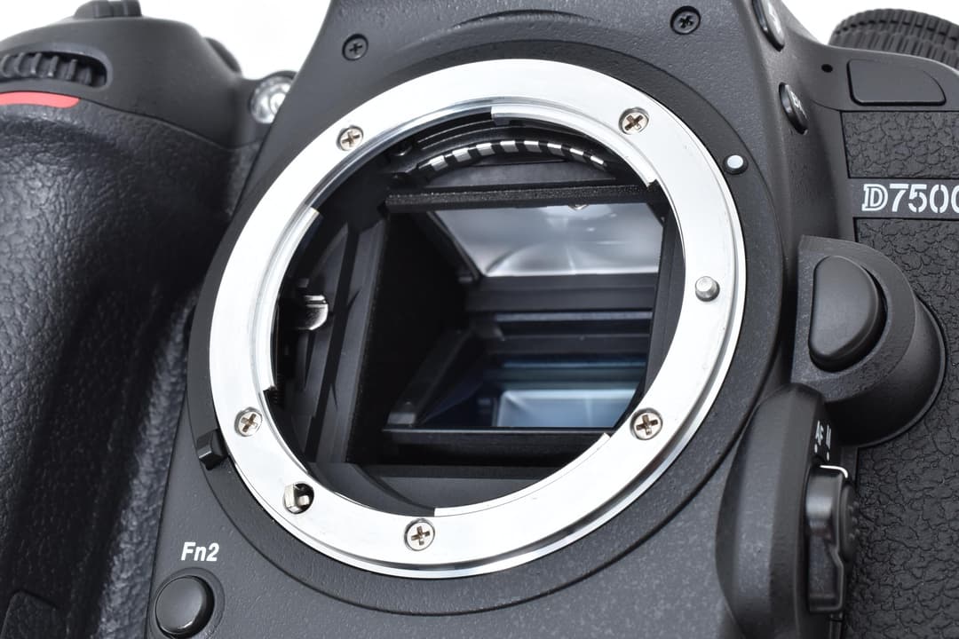■ほぼ新品■ ニコン D7500 デジタル一眼 #D138