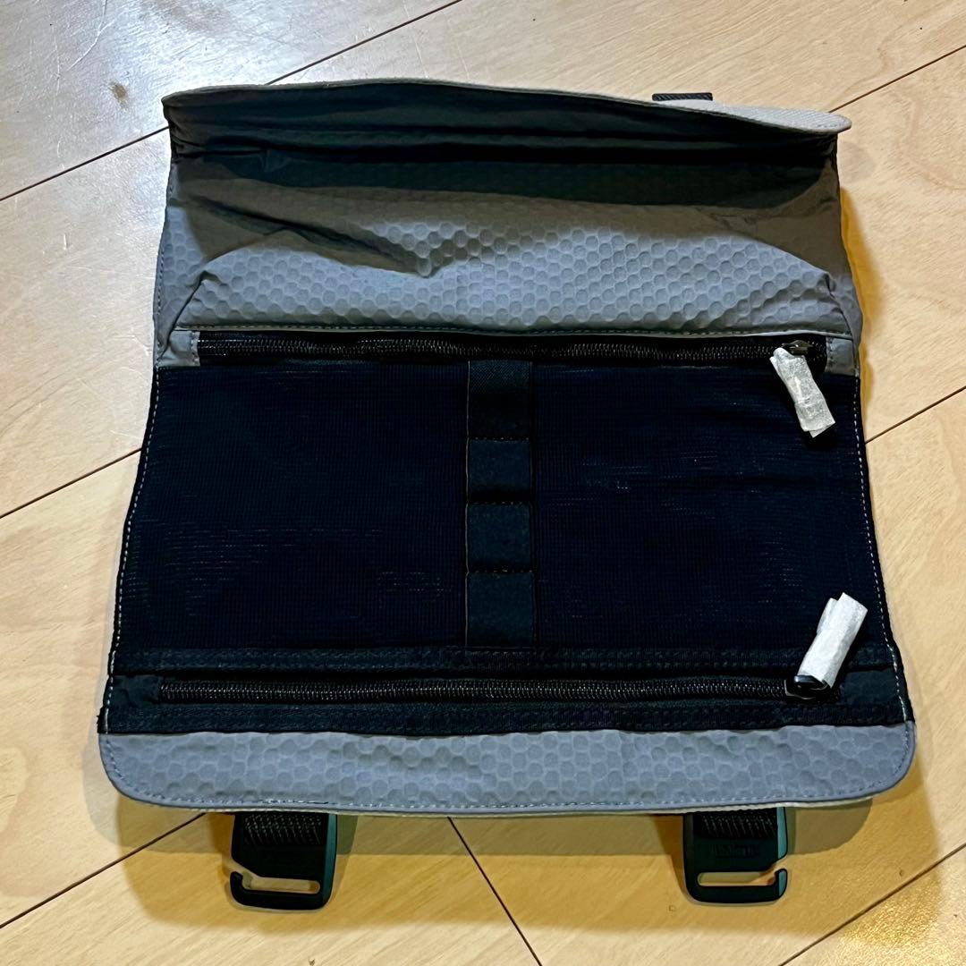 未使用　TUMI TRAVEL ACCESSORY