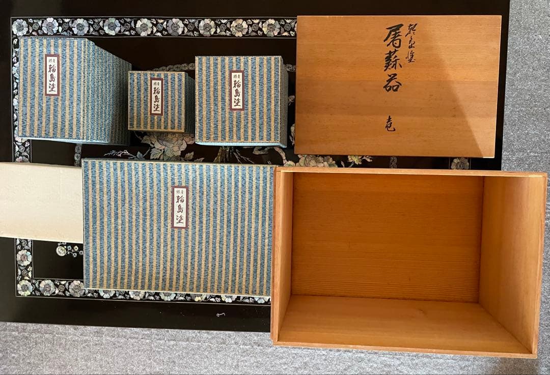 輪島塗 漆器 膳セット 黒赤 金模様