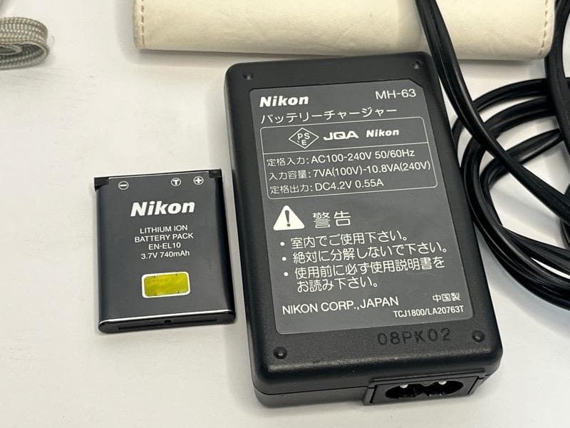 Nikon COOLPIX S600 オールドコンデジ デジカメシルバー