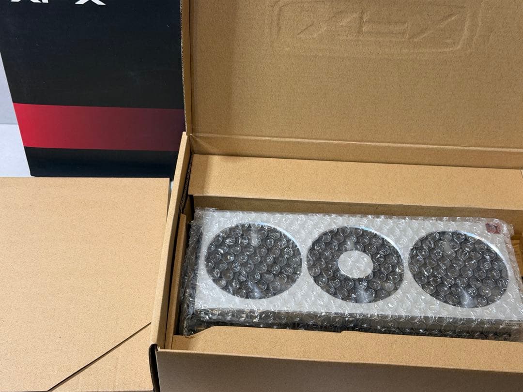 XFX Radeon VII 16GB グラフィックボード