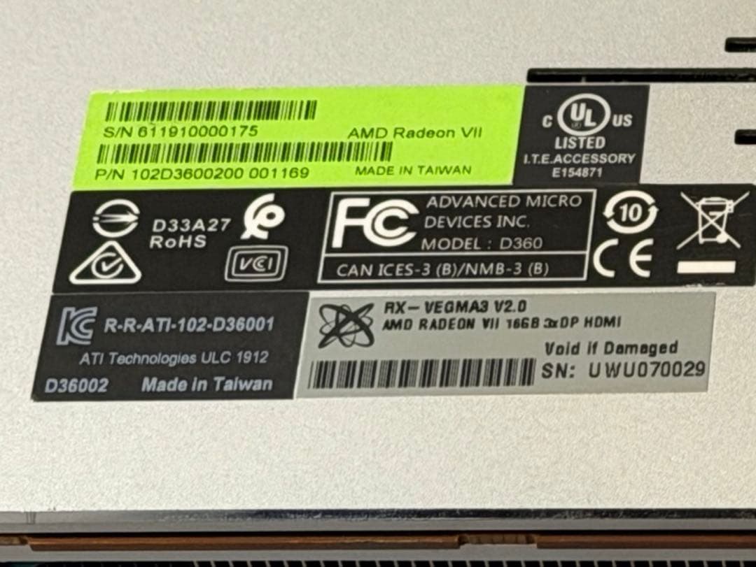 XFX Radeon VII 16GB グラフィックボード