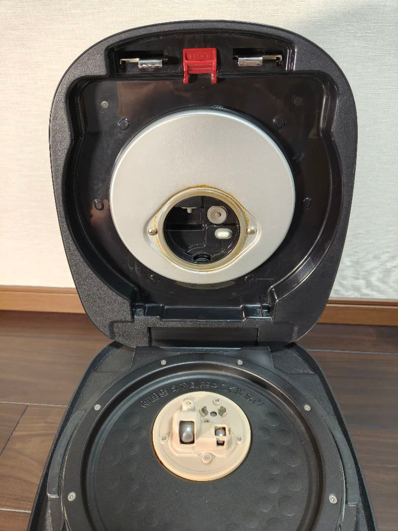 TIGER（タイガー）製 炊飯器 JPL-JS18 10合