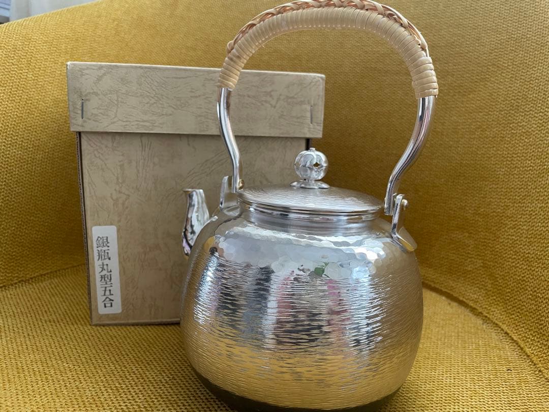 【新品未使用】秀峰堂 銀瓶 湯沸 純銀メッキ 日本製 鎚目 5合 茶道 銀やかん