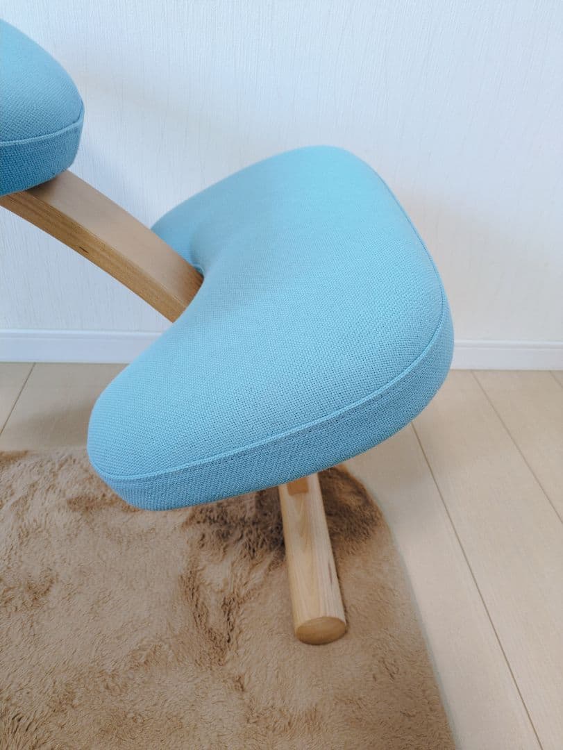 【美品】バランスイージー　姿勢矯正バランスチェア　ライトグリーン　リボ社