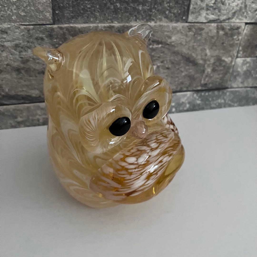 マルティグラス フクロウ　梟　ミミズク　鳥 薄茶　ベージュ　ライトブラウン