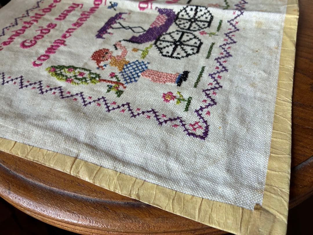 アンティーク　サンプラー　リネン　クロスステッチ　刺繍　子供　孫　老い　アメリカ