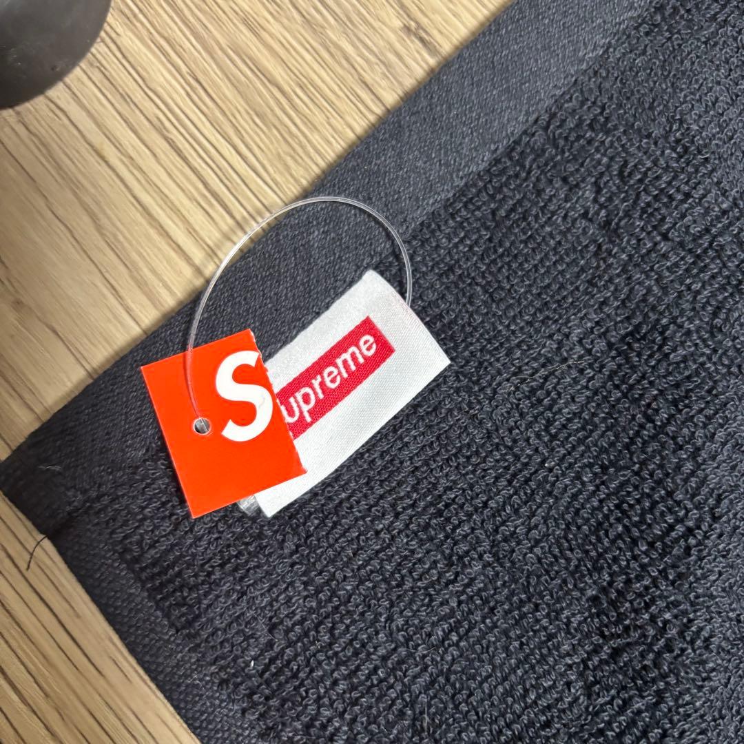 Supreme 黒 フェイスタオル