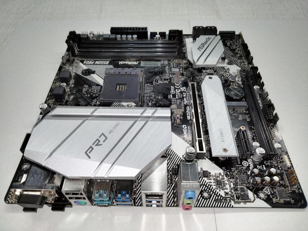 Ryzen7 5700X + B550M + DDR4 32GBセット動作確認済
