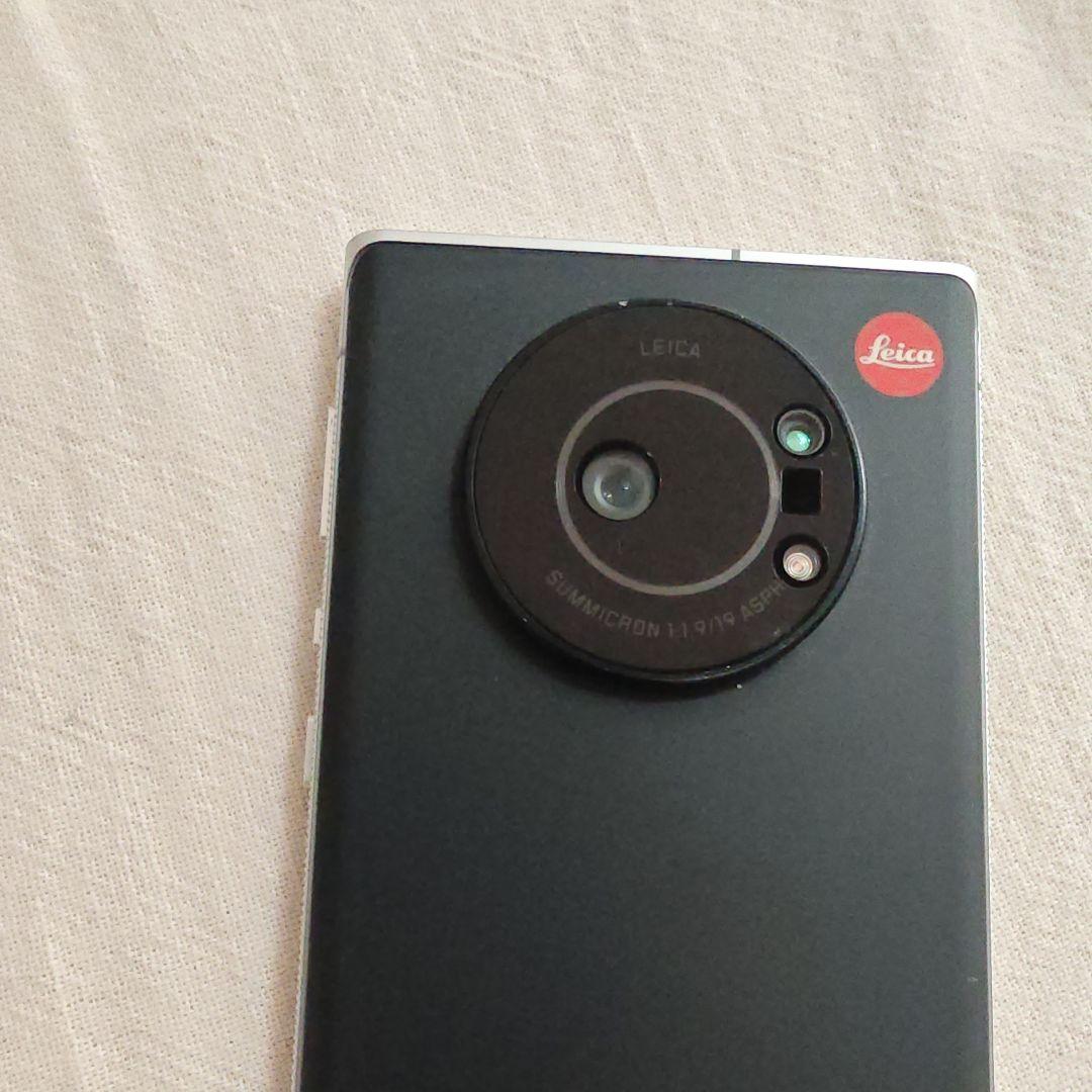 SIMフリー LEITZ PHONE 1　美品　純正カバー付き
