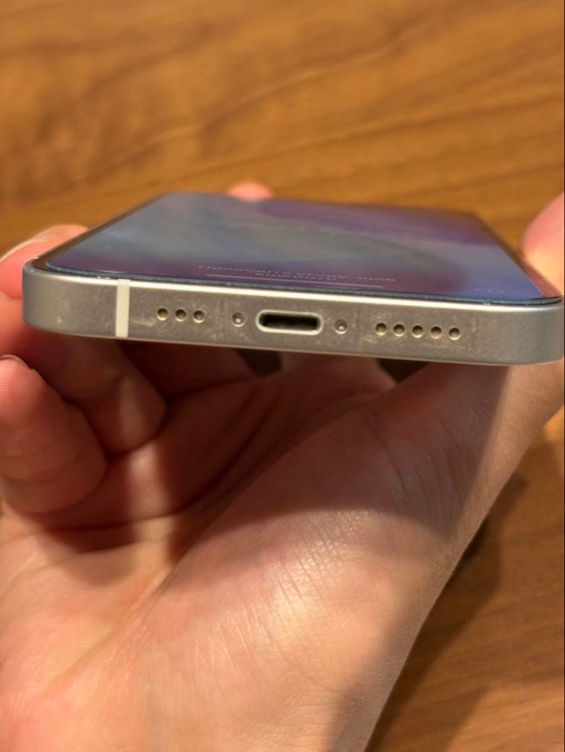 iPhone 13 256GB SIMフリー バッテリー85％ 美品 初期化済