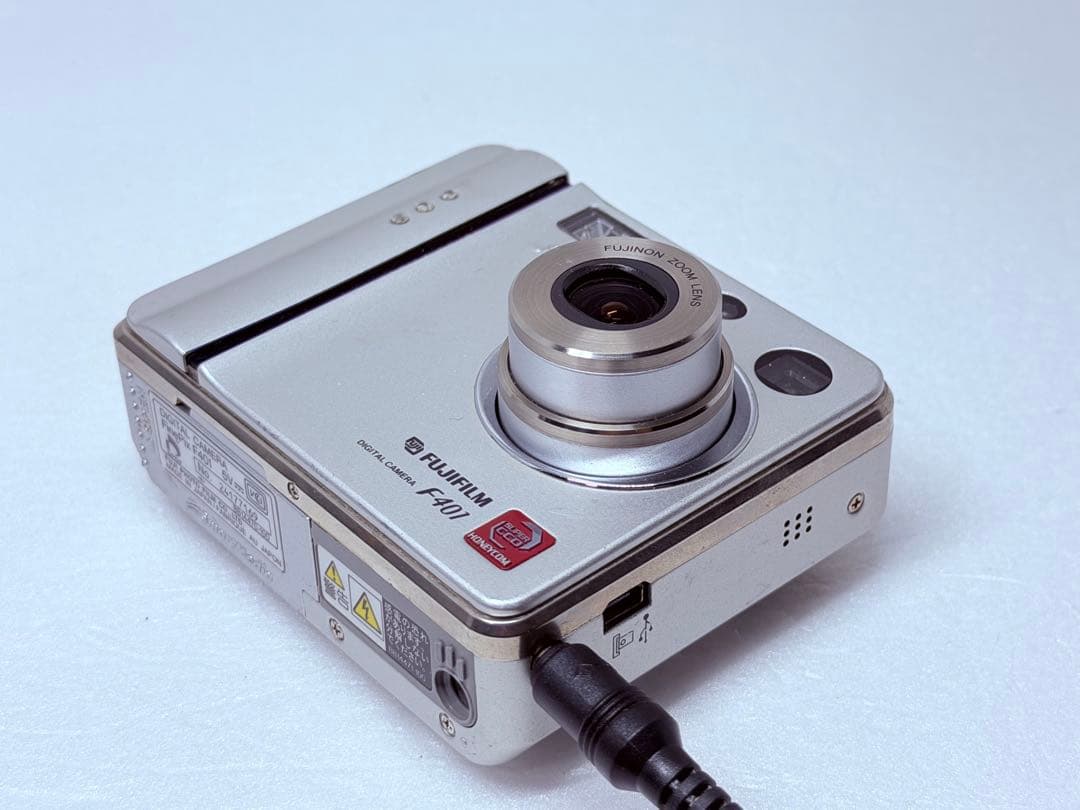 FUJIFILM FinePix F401 動作良好 コンデジ スクエアデザイン