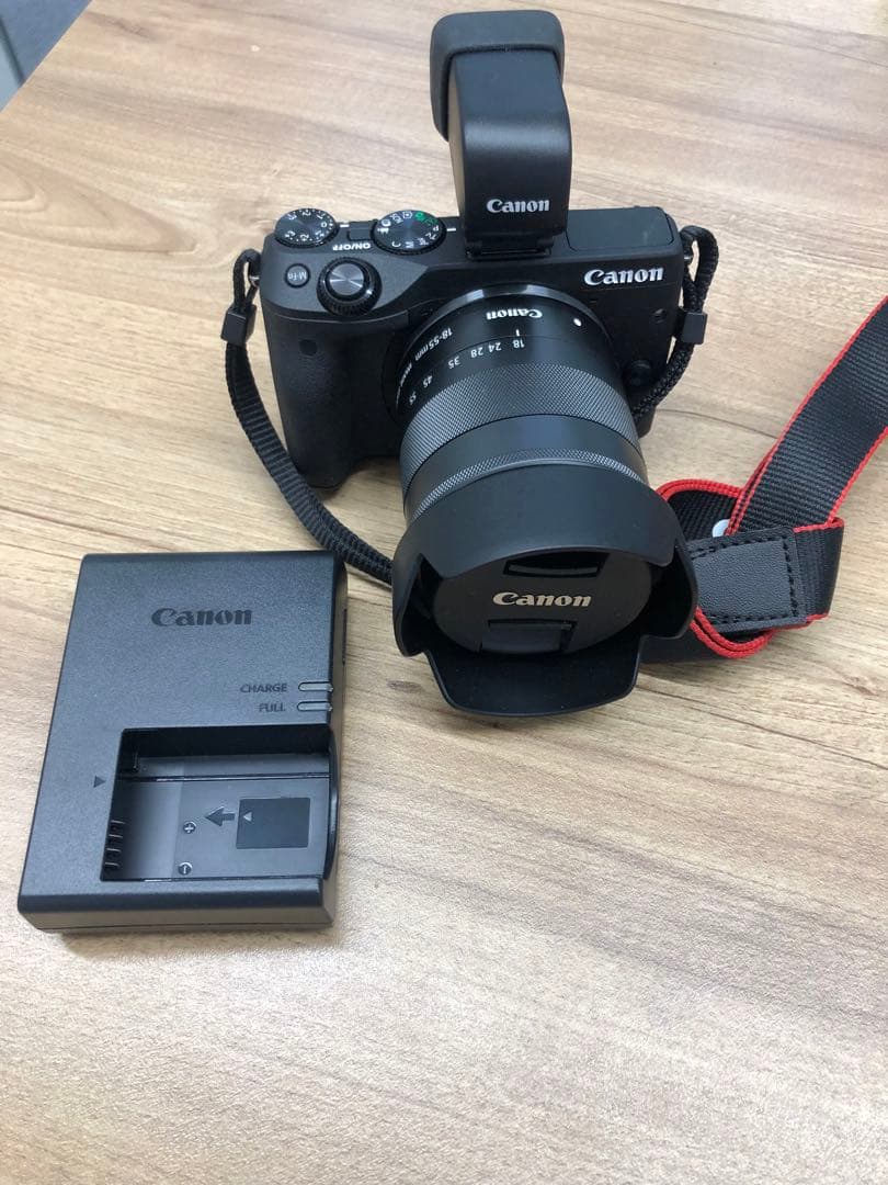 Canon EOS M3 ダブルレンズキット ブラック