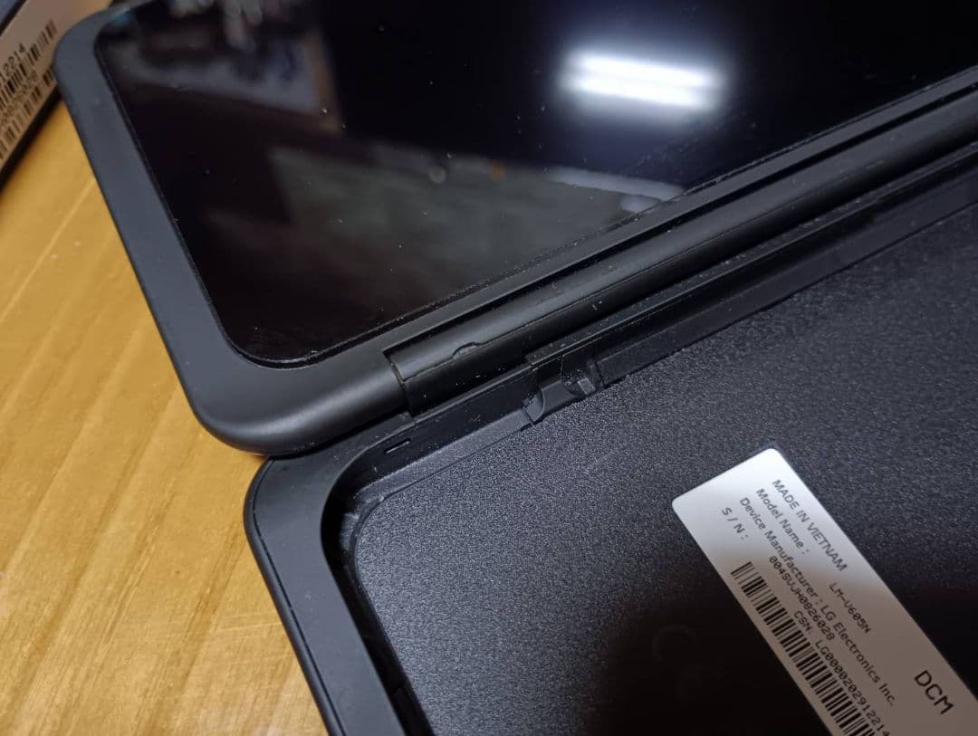 docomo LG V60thinq 5G デュアルスクリーンのみ 本体無しです