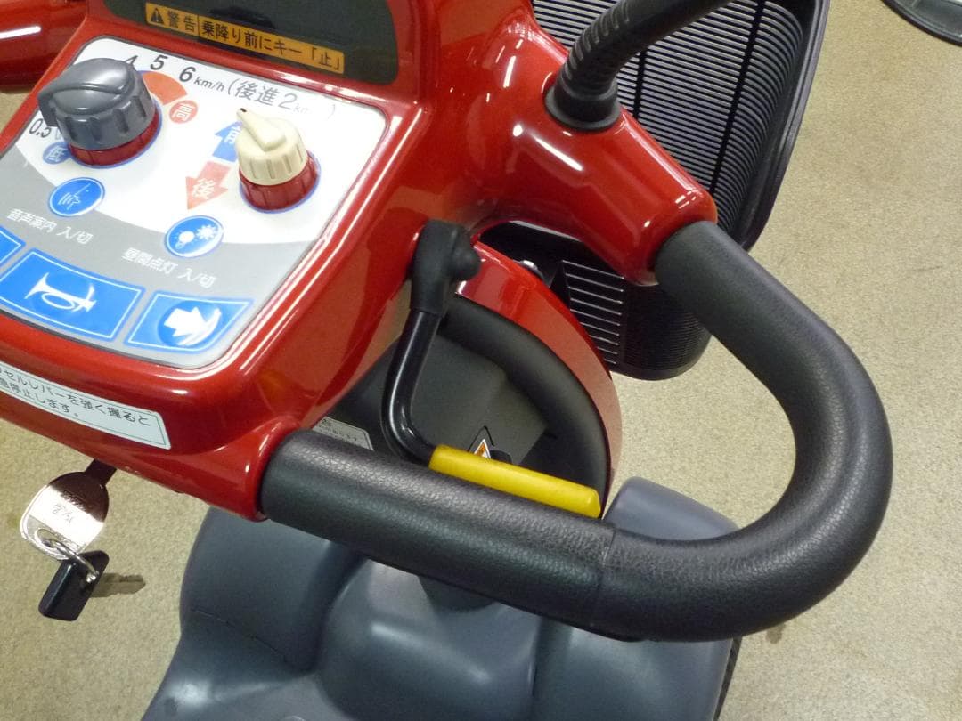 ほぼ全国送込♪ 新品バッテリー♪マイピア スマート電動四輪車いすシニアカー愛媛県