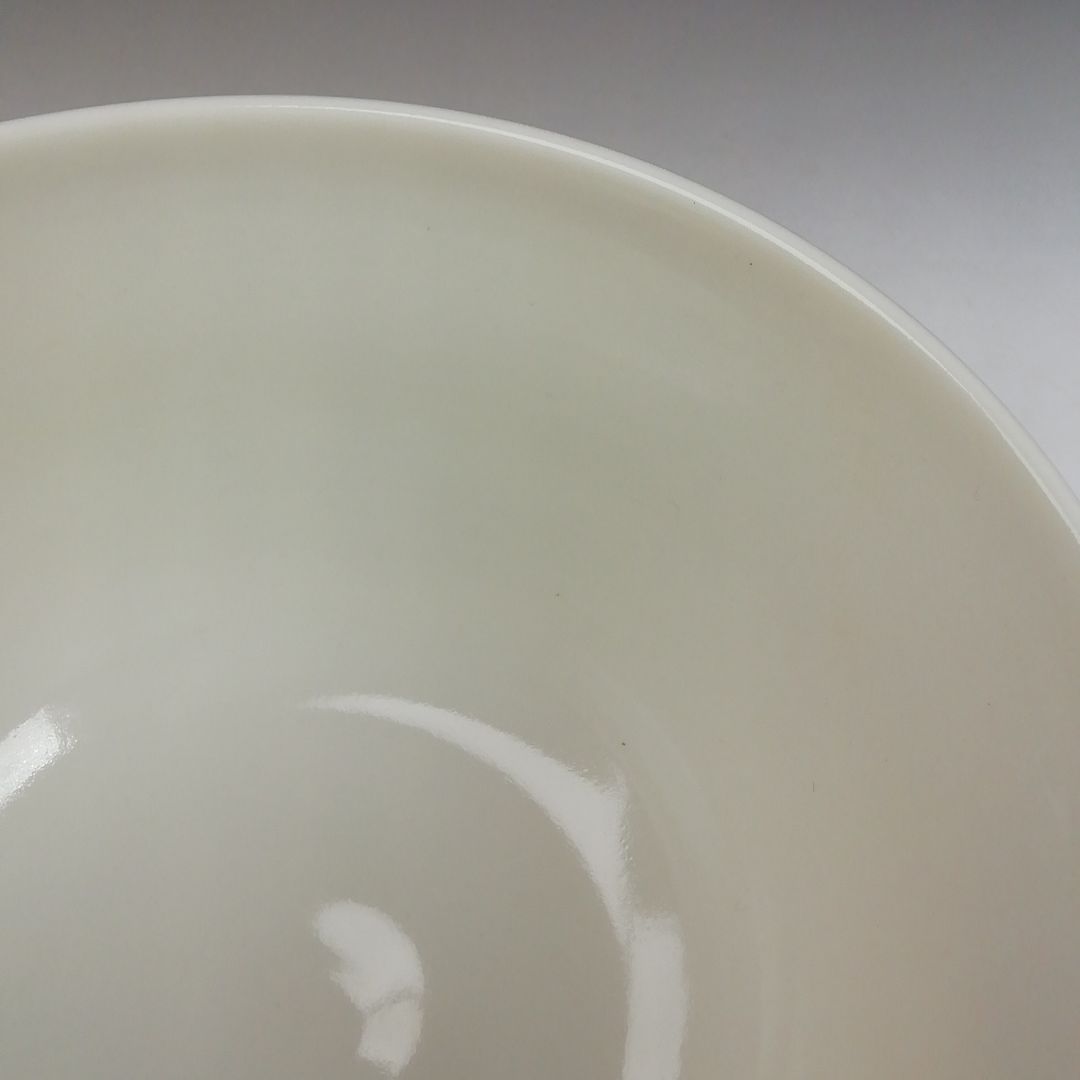 Ｗ２９６　茶碗　『白交趾　桃絵』『中村正史 造』　共箱　抹茶碗　茶道具