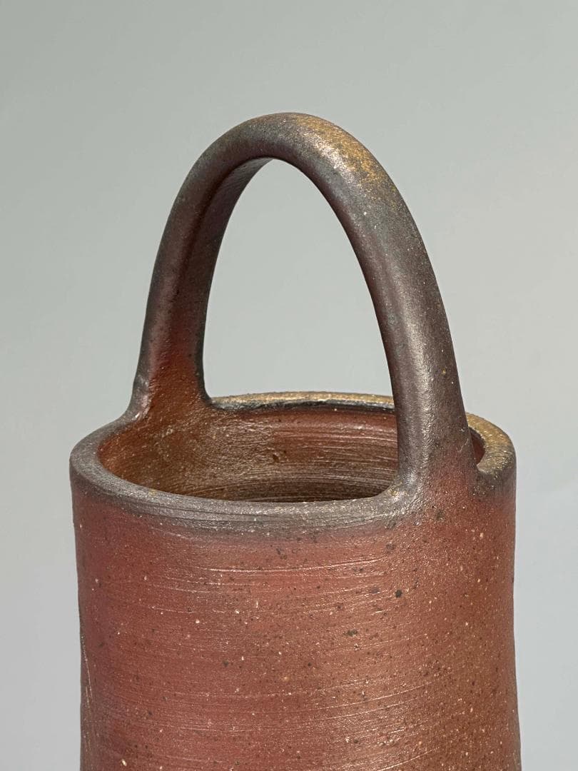 26.2.10-2 備前焼　手付き花入　花器　華道具