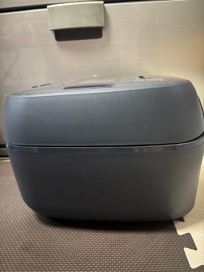 象印 圧力IH炊飯ジャー炎舞炊き NW-FA10-2023年製　(内蓋新品)