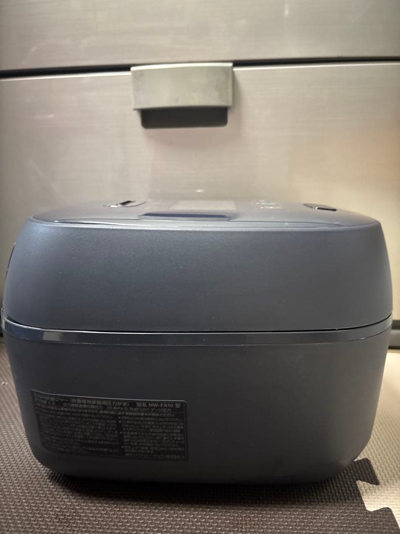 象印 圧力IH炊飯ジャー炎舞炊き NW-FA10-2023年製　(内蓋新品)