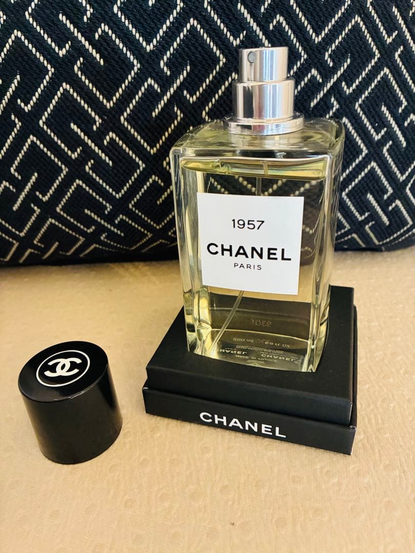 【ギフトボックス付き】定価7万円CHANEL1957 ユニセックス香水200ml
