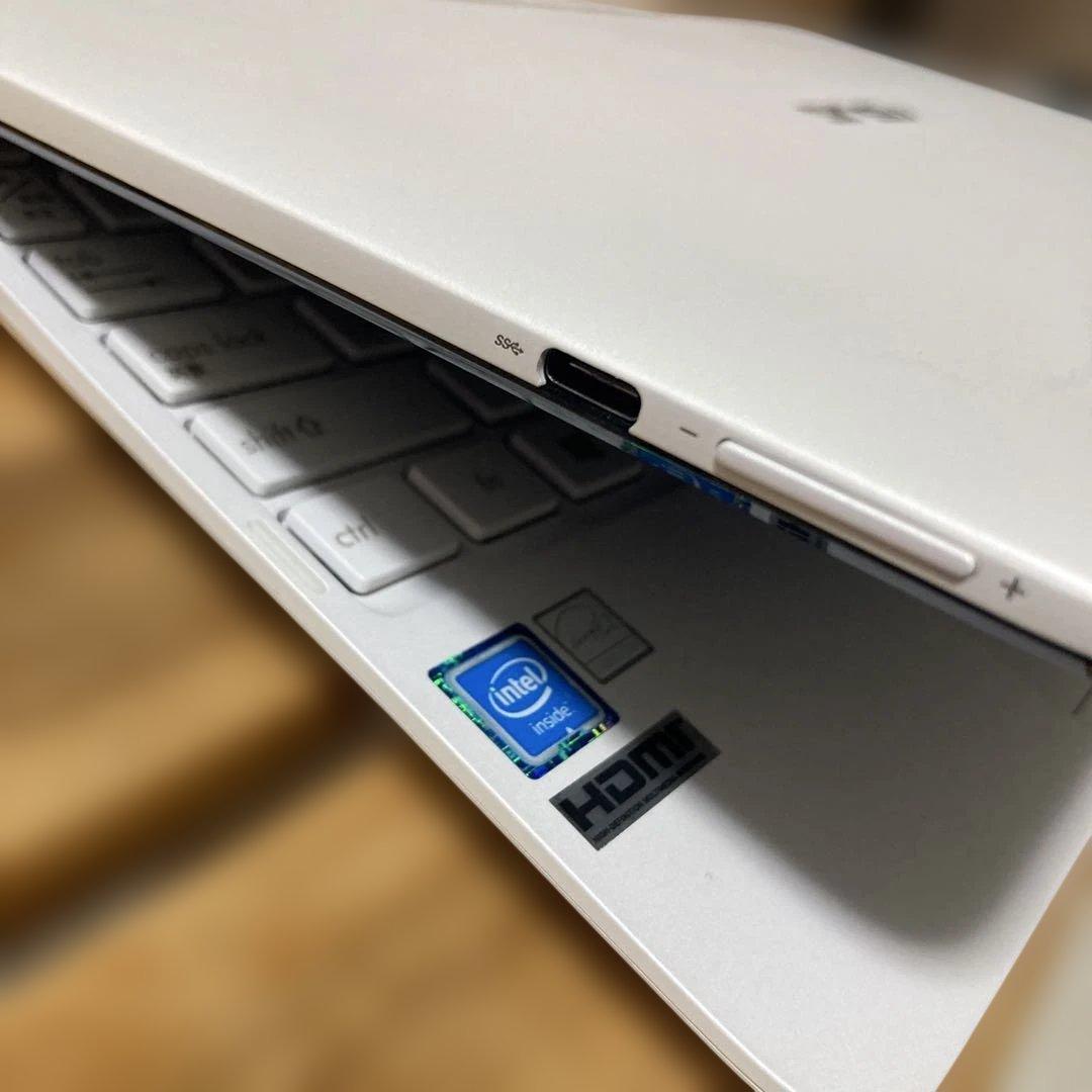 ASUS TransBook HDMI端子付き
