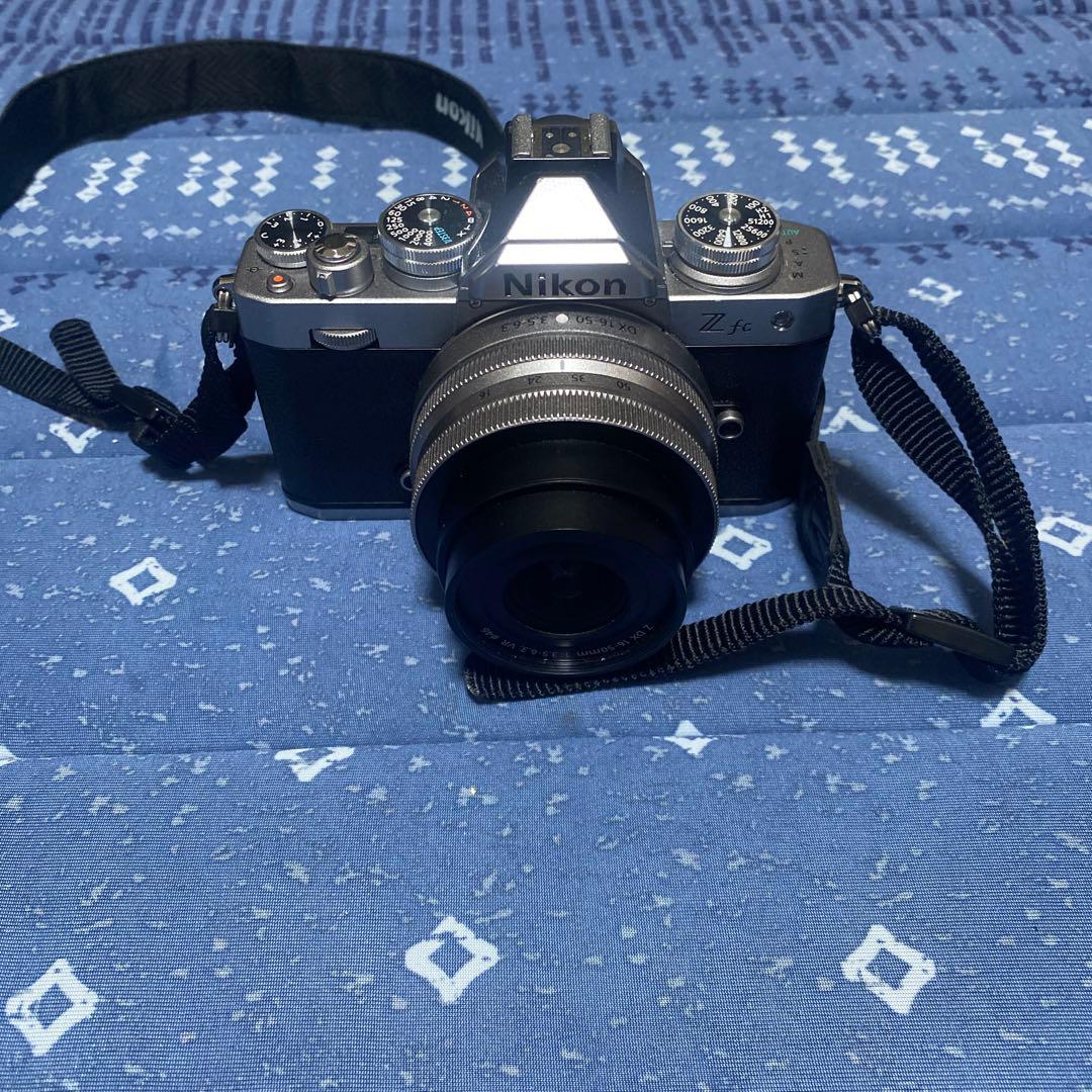 Nikon Zfc一眼カメラ 本体